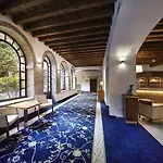Convent - & Adria فندق 4*