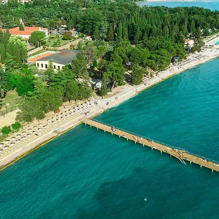 Convent - & Adria 4* أنكاران