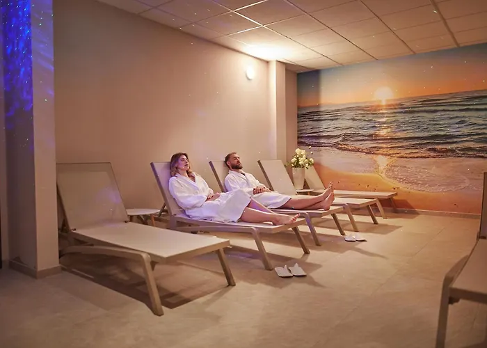 Convent - & Adria 4*